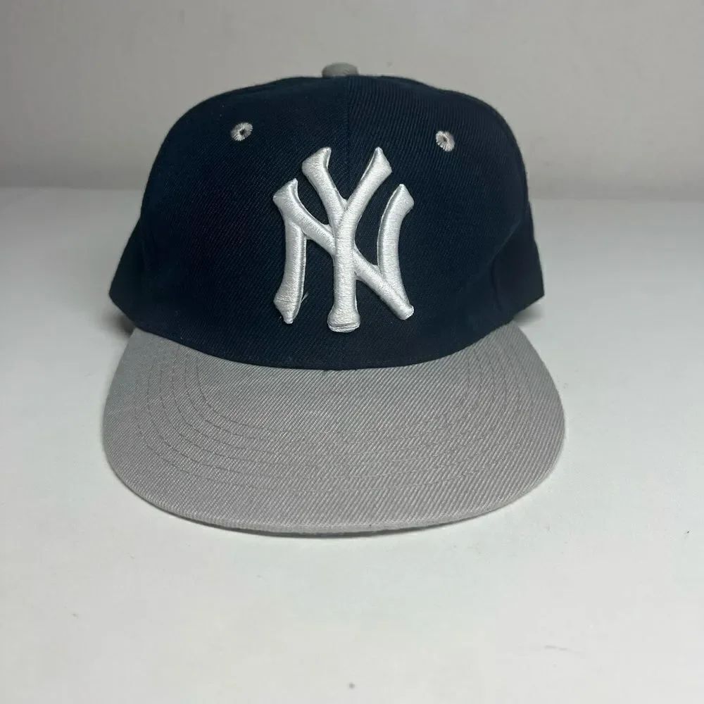 Vintage New York Yankees Sports Specialities Cap Size 7 ( 57cm) NY